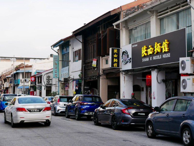 #traveling #MalaysiaDay 1 - 槟城（Penang）槟城是马来西亚的第三大城市，当地有很多华人，多讲普通话和闽南语