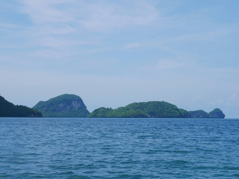 #traveling #MalaysiaDay 4 - 兰卡威（Langkawi）🏝出海跳岛游：🦀拍寄居蟹🎣钓石斑鱼🦅看鹰击长空🚤坐飞驰快艇，⛰登高一览众岛小